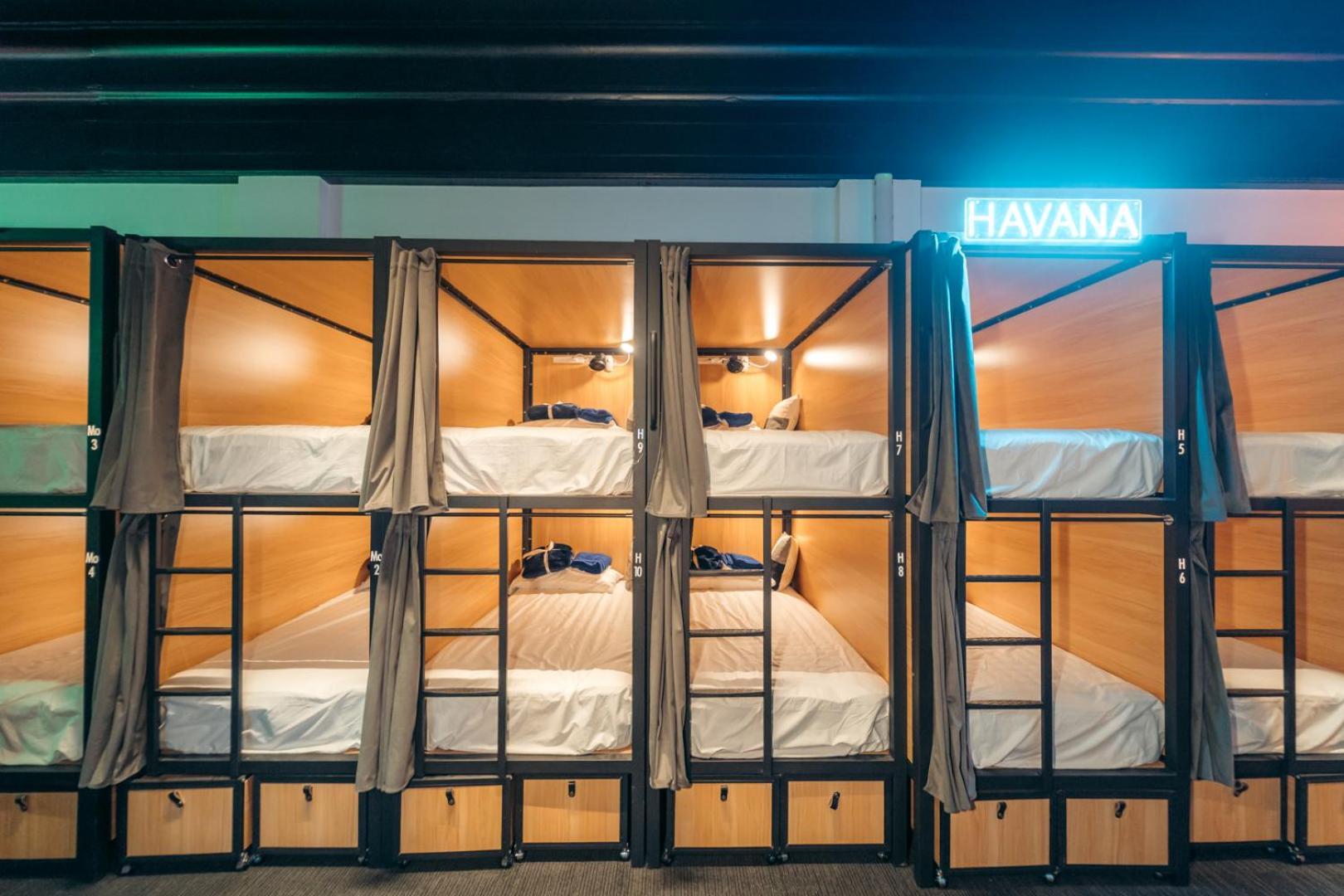 Capsuleaccom Hostel غولد كوست المظهر الخارجي الصورة