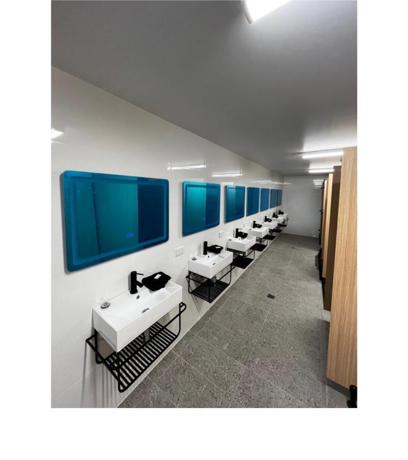 Capsuleaccom Hostel غولد كوست المظهر الخارجي الصورة