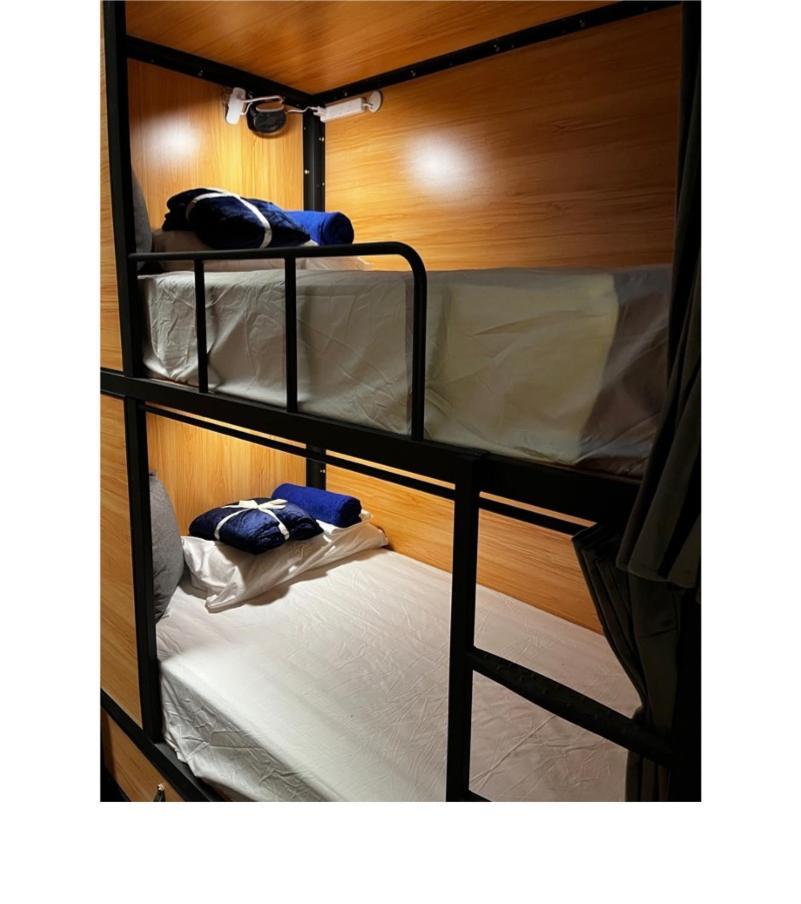 Capsuleaccom Hostel غولد كوست المظهر الخارجي الصورة