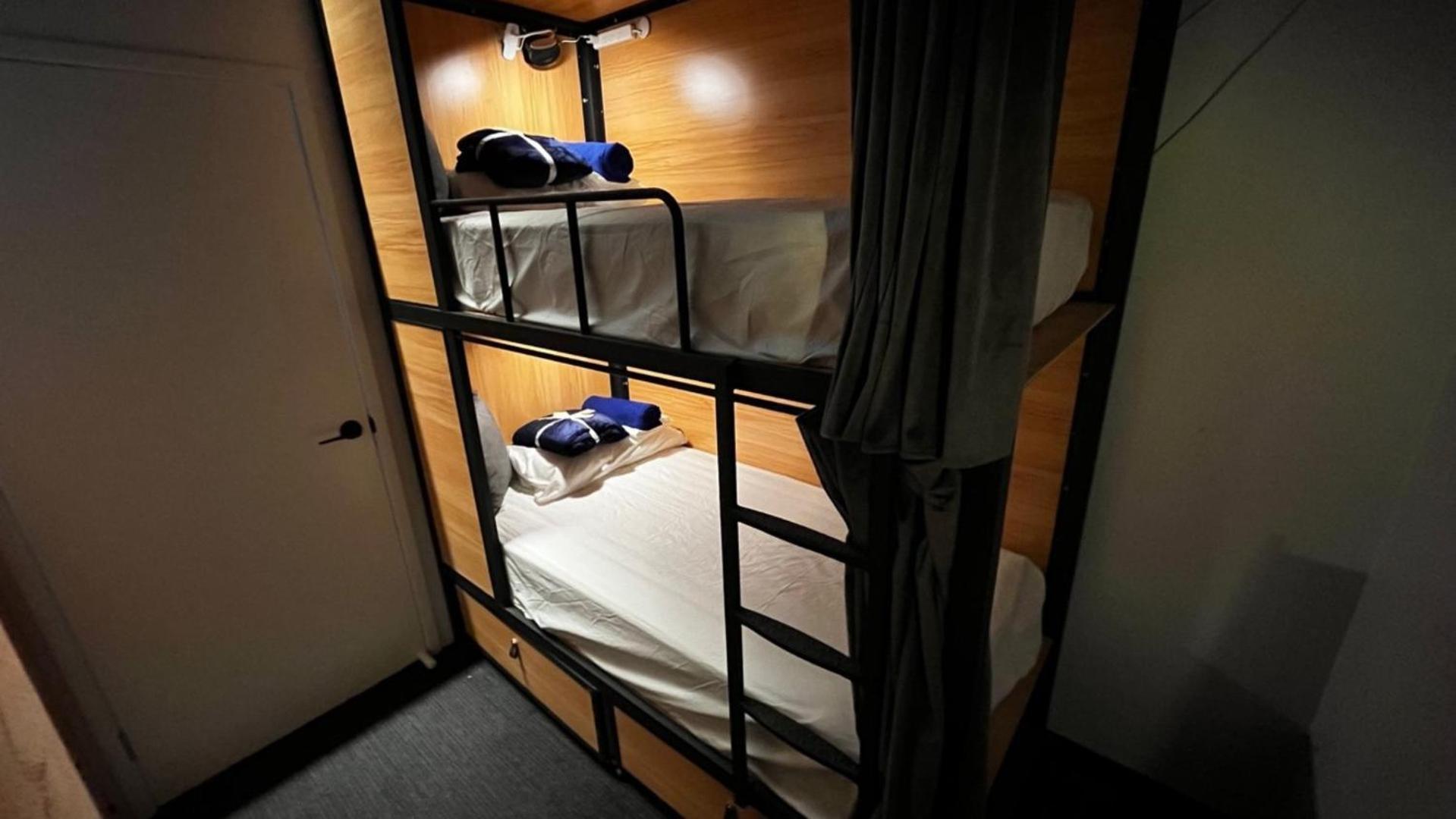 Capsuleaccom Hostel غولد كوست المظهر الخارجي الصورة