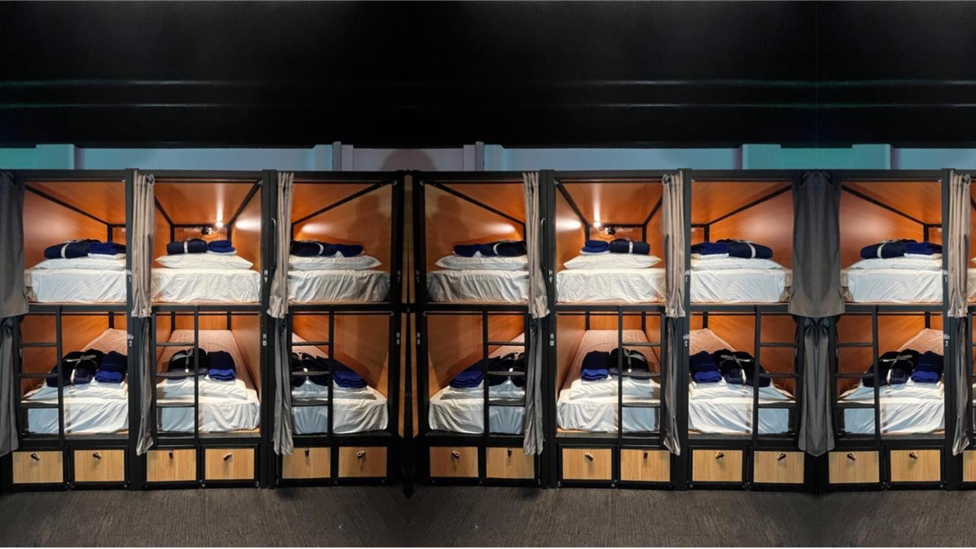 Capsuleaccom Hostel غولد كوست المظهر الخارجي الصورة